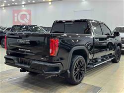 GMC Sierra
